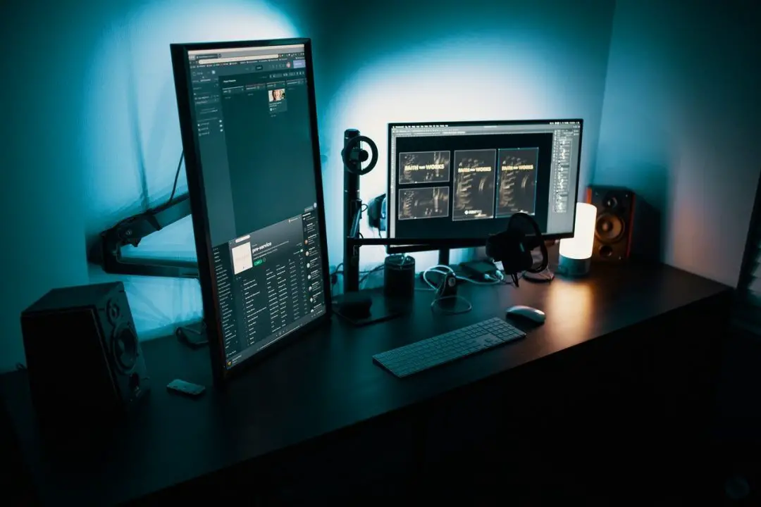 User view and System view in OS (Operating System)